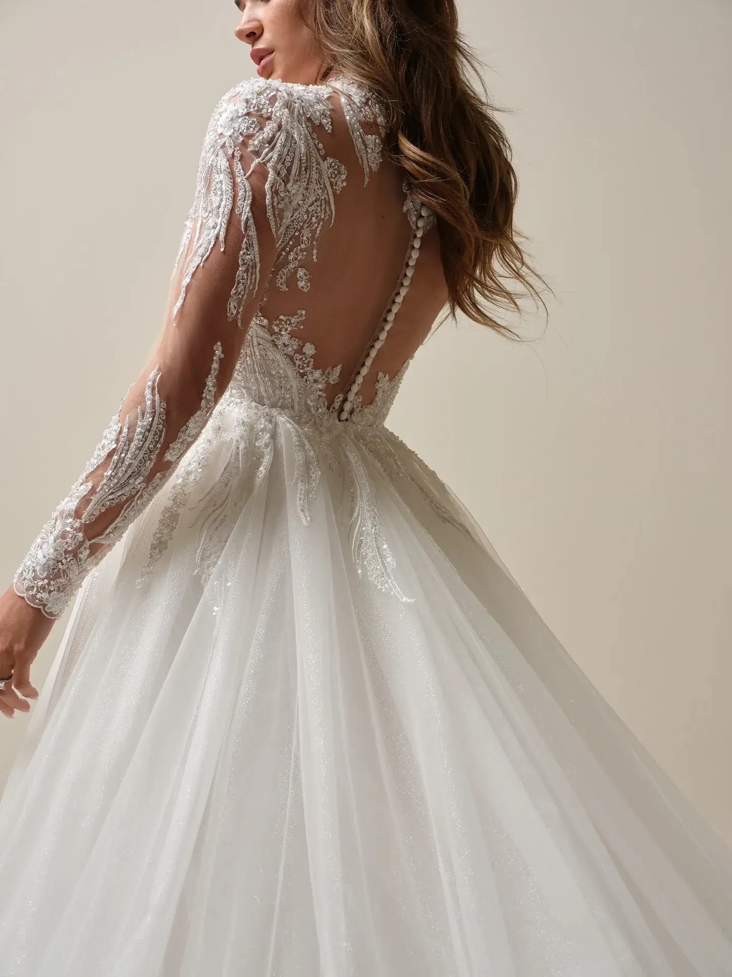 Elegant Long Sleeve Wedding Dresses for Every Bride&#39;s Aesthetic Image